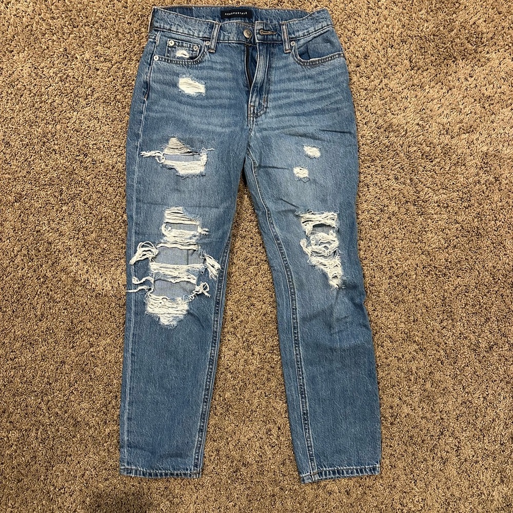 Aeropostale Distressed Blue Ankle Jeans